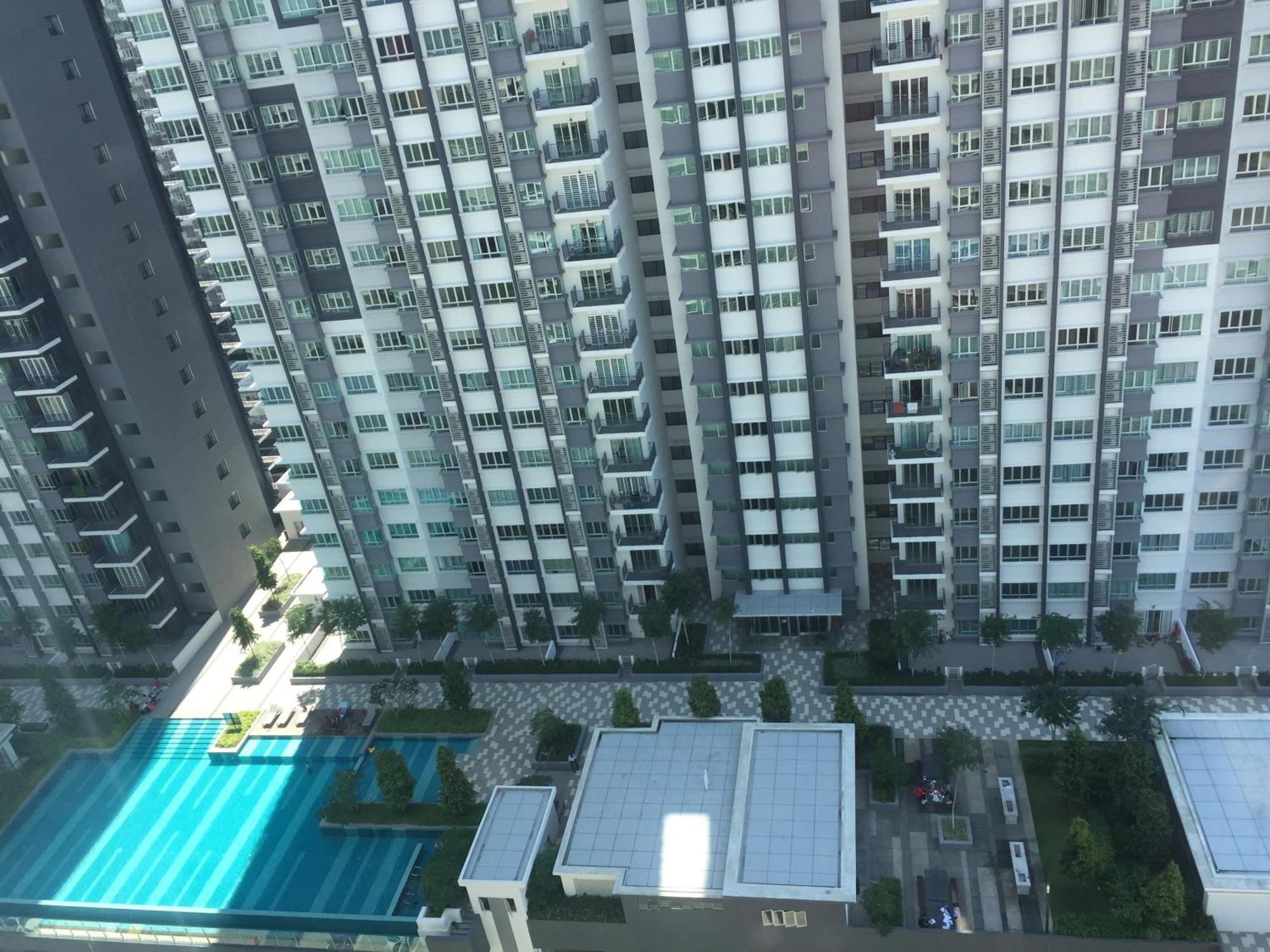 Southville Stay 2 @ Savanna Executive Suite Kampong Tangkas Exterior foto