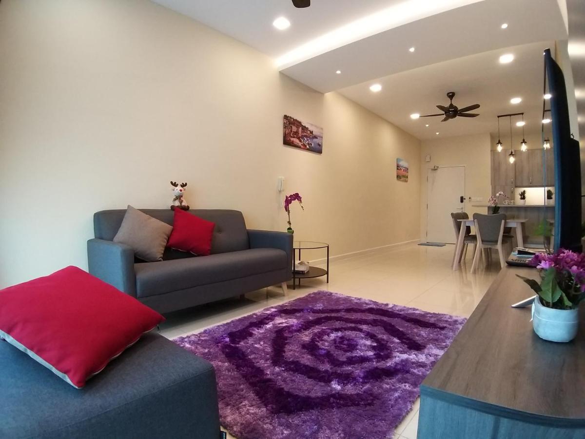 Southville Stay 2 @ Savanna Executive Suite Kampong Tangkas Exterior foto